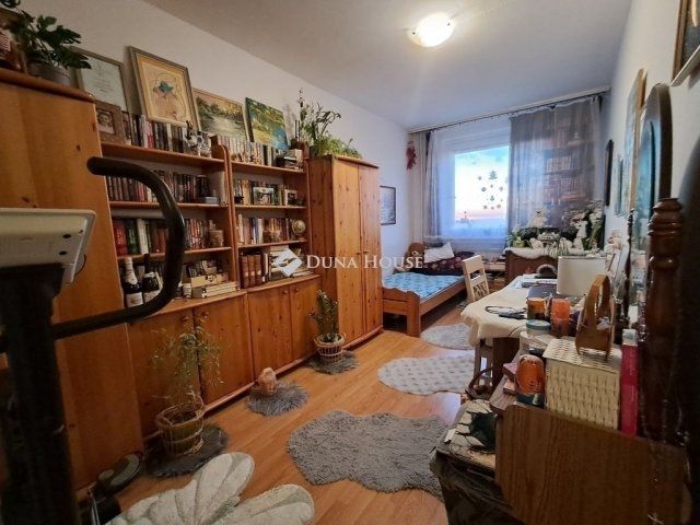 Eladó panellakás, Debrecenben 52.3 M Ft, 2 szobás