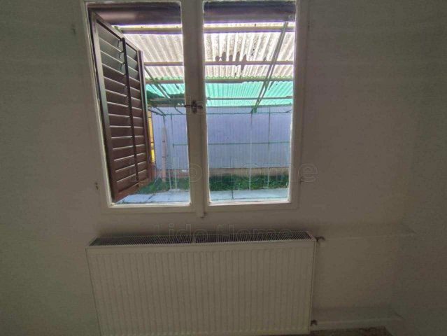 Eladó nyaraló, Csokonyavisontán 13.9 M Ft, 3 szobás