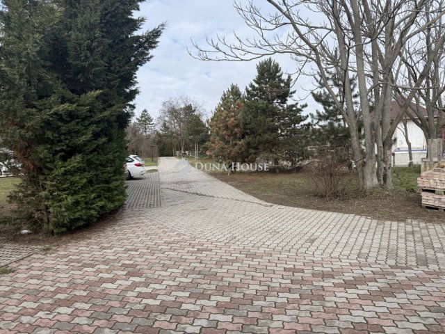 Eladó téglalakás, Érden 69.9 M Ft, 2 szobás