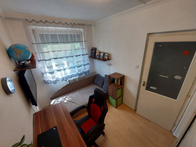 Eladó panellakás, Debrecenben, Domokos Lajos utcában 61.9 M Ft