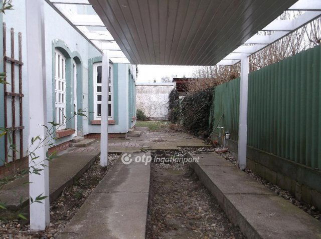 Eladó családi ház, Gyöngyösön 47.9 M Ft, 4+2 szobás