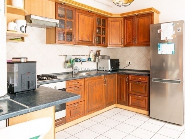 Eladó családi ház, Budapesten, XVIII. kerületben 126 M Ft