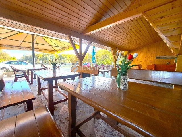 Eladó üzlethelyiség, Lakitelken 64.9 M Ft / költözzbe.hu