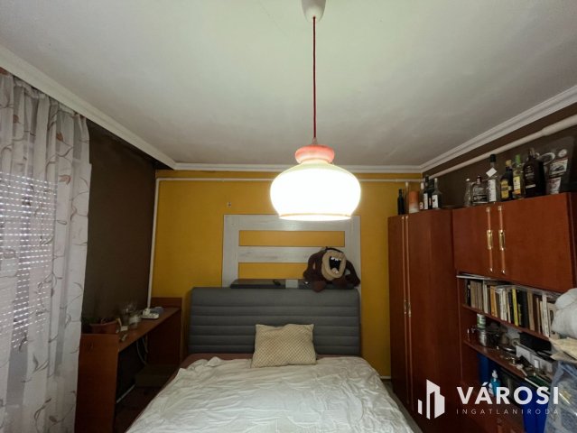 Eladó családi ház, Debrecenben 85 M Ft, 5 szobás