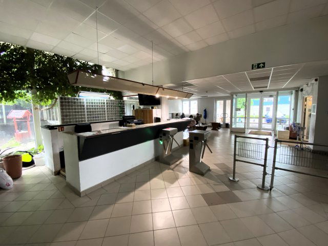 Eladó hotel, Budapesten, X. kerületben 4000 M Ft, 192 szobás