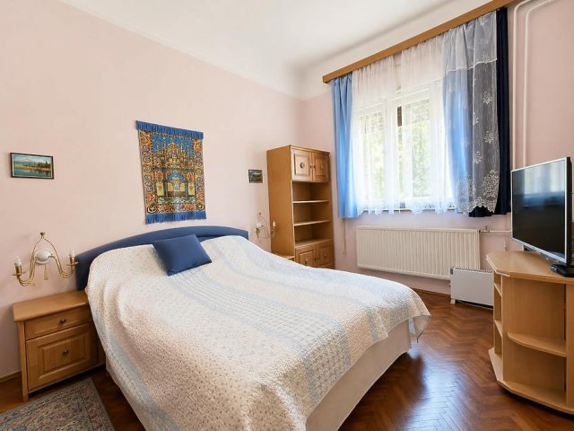 Eladó családi ház, Budapesten, XV. kerületben 149.9 M Ft