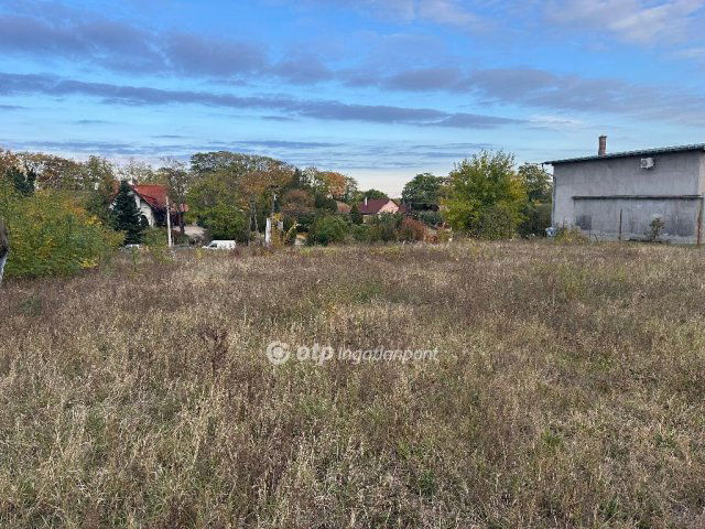 Eladó telek, Rácalmáson 13 M Ft / költözzbe.hu