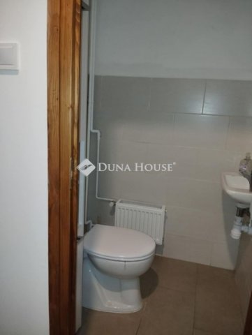 Eladó családi ház, Csókakőn 49.9 M Ft, 1+2 szobás