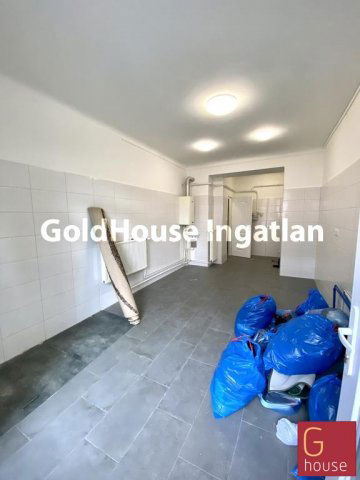 Eladó üzlethelyiség, Budapesten, IX. kerületben, Haller utcában