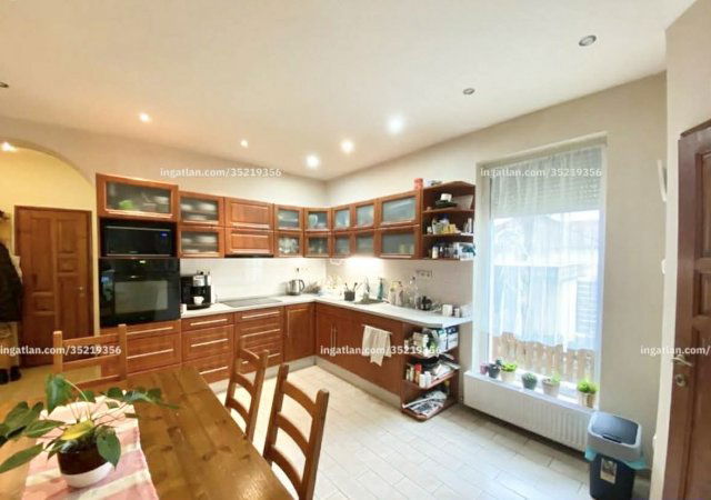 Eladó sorház, Debrecenben 124.9 M Ft, 4 szobás