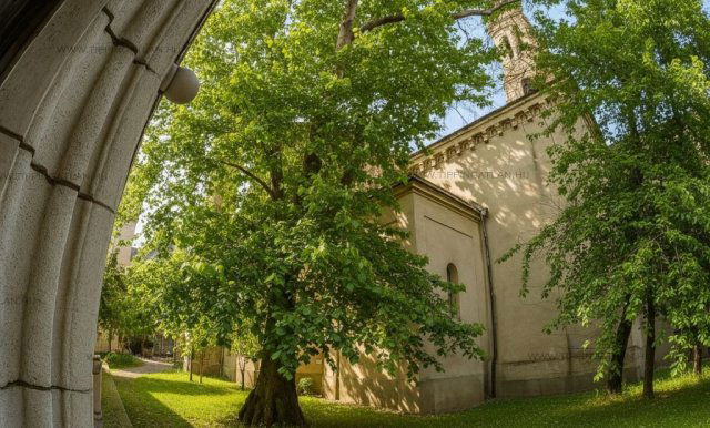 Eladó téglalakás, Budapesten, VIII. kerületben, Luther utcában