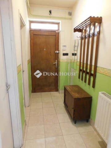 Eladó ikerház, Győrött 99.8 M Ft, 6 szobás