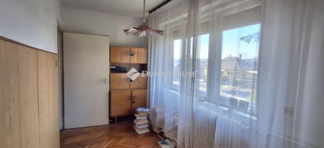 Eladó ikerház, Szentendrén 84.9 M Ft, 3 szobás