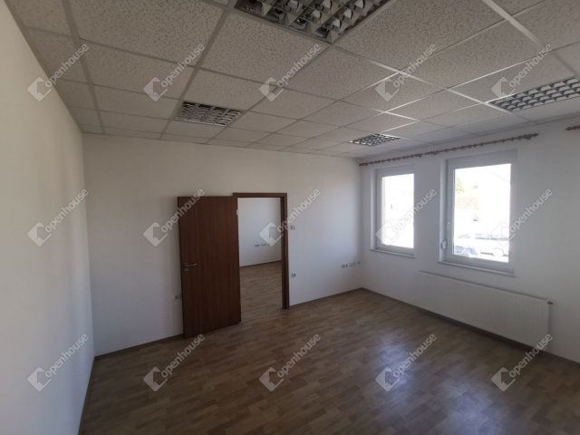 Kiadó iroda, Nagykanizsán 105 E Ft / hó, 2 szobás