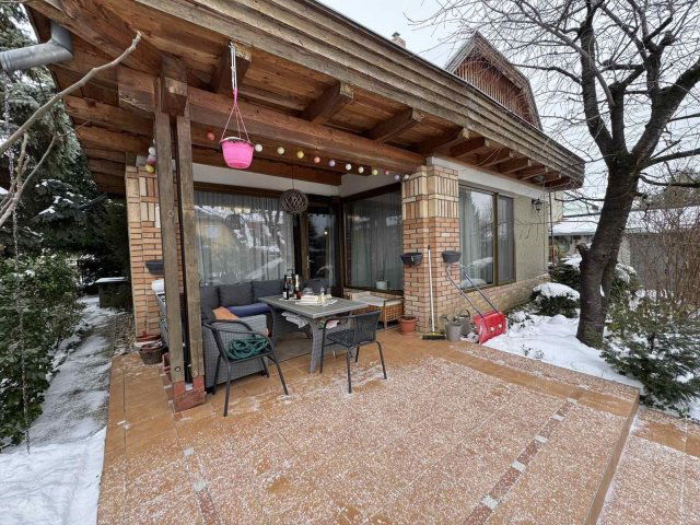 Eladó családi ház, Keszthelyen 147 M Ft, 2+1 szobás