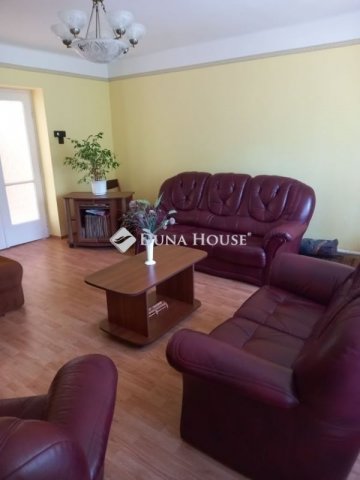 Eladó családi ház, Gödöllőn 152 M Ft, 3+2 szobás