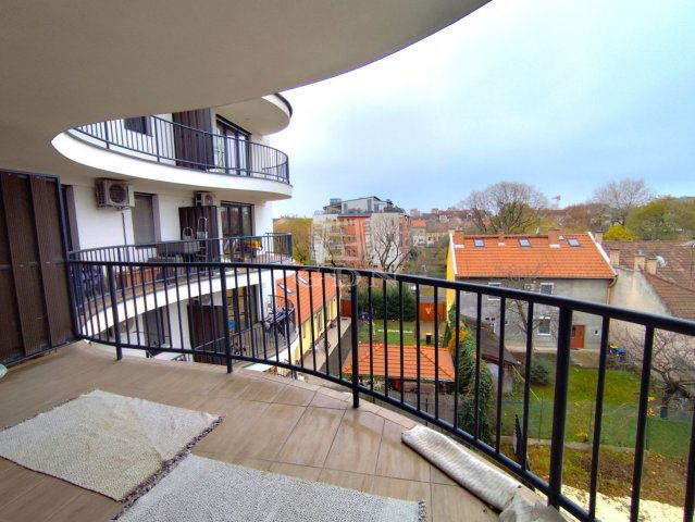 Eladó téglalakás, Budapesten, XIV. kerületben 155 M Ft, 4 szobás