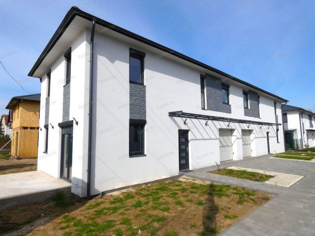 Eladó ikerház, Budapesten, XVII. kerületben 134.7 M Ft, 4 szobás