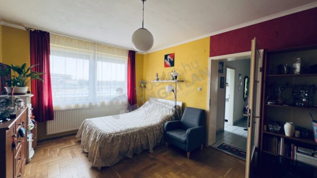 Eladó téglalakás, Budapesten, XV. kerületben, Szilas parkban