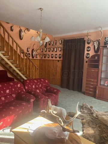Eladó családi ház, Eszteregnyén 62.9 M Ft, 6 szobás