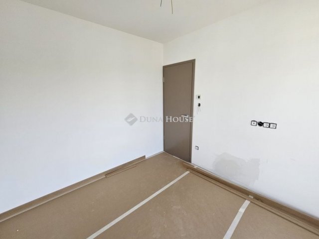 Eladó ikerház, Budapesten, III. kerületben 196 M Ft, 3+1 szobás