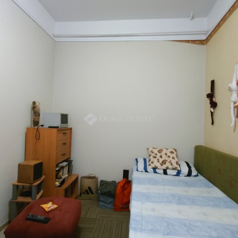 Eladó családi ház, Dunaharasztin 24.9 M Ft, 2 szobás