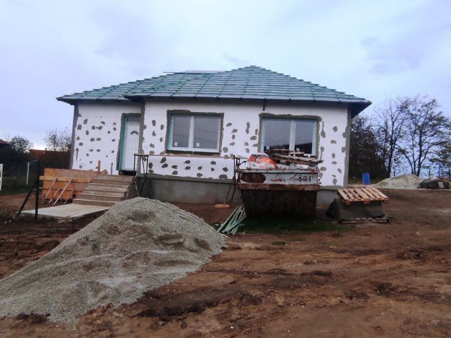 Eladó családi ház, Vácon, Csősz utcában 97.5 M Ft, 4 szobás