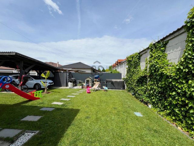 Eladó ikerház, Szigetszentmiklóson 99.9 M Ft, 4 szobás