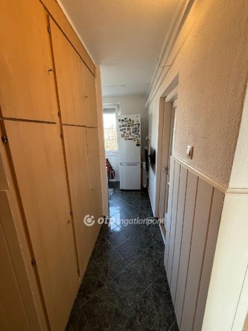 Eladó panellakás, Budapesten, XXI. kerületben 64.9 M Ft