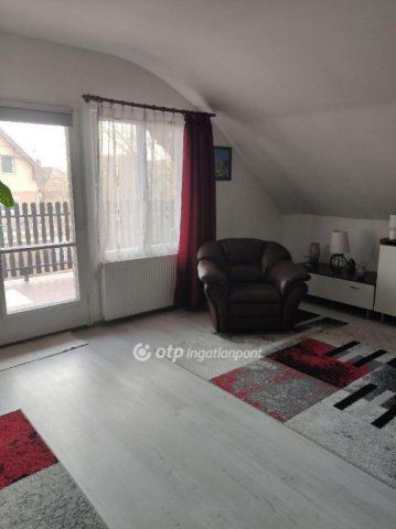 Eladó téglalakás, Szigethalmon 84.9 M Ft, 4 szobás