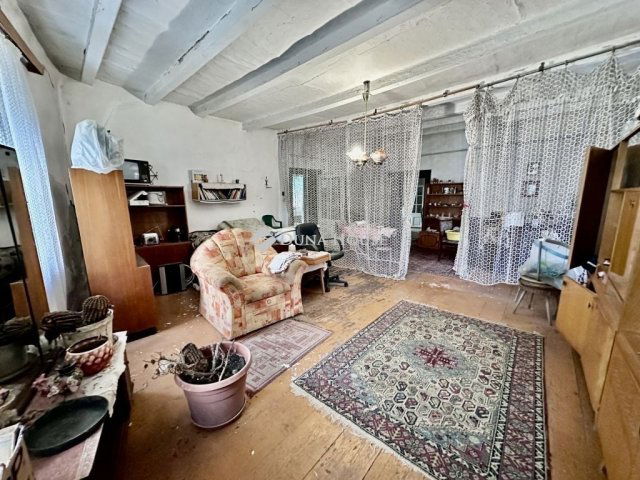 Eladó családi ház, Szentesen 20 M Ft, 2 szobás