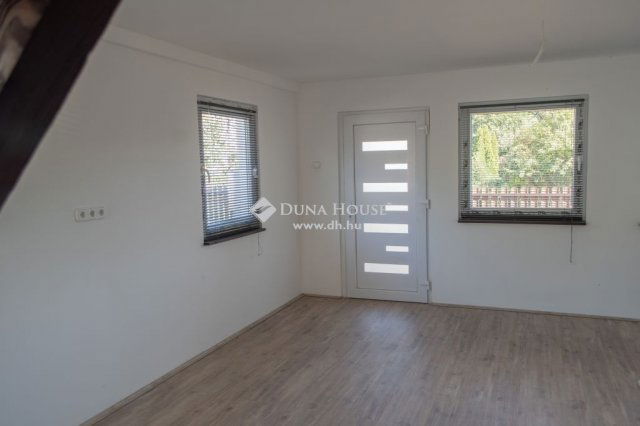 Eladó nyaraló, Turán 27 M Ft, 2 szobás / költözzbe.hu