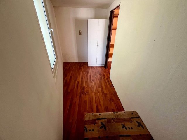 Kiadó családi ház, albérlet, Móron 140 E Ft / hó, 2 szobás