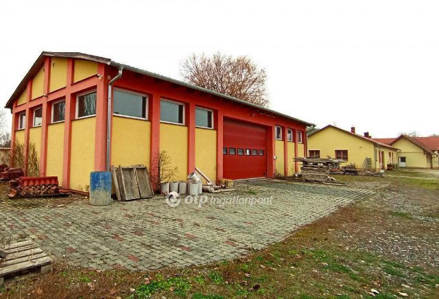 Eladó ipari ingatlan, Marcaliban 159.9 M Ft / költözzbe.hu