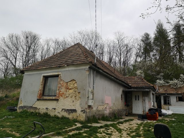 Eladó családi ház, Városlődön 32 M Ft, 2 szobás