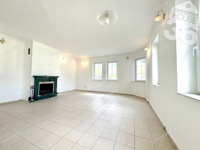 Eladó családi ház, Kecskeméten 99.9 M Ft, 5 szobás