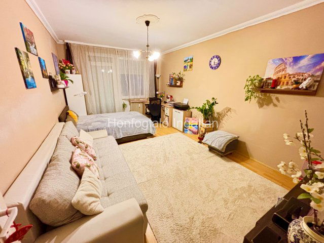 Eladó panellakás, Nyíregyházán 49.9 M Ft, 3+1 szobás