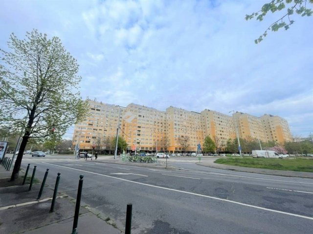 Eladó panellakás, Budapesten, III. kerületben 84.9 M Ft, 3 szobás