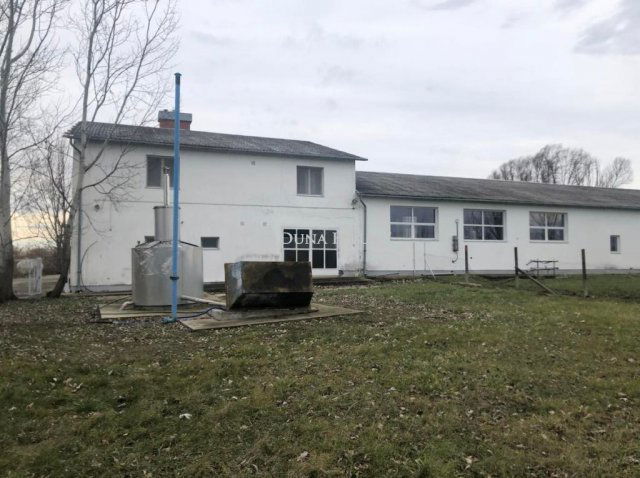 Eladó ipari ingatlan, Lakitelken 140 M Ft / költözzbe.hu