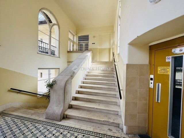 Eladó téglalakás, Budapesten, VIII. kerületben 109 M Ft