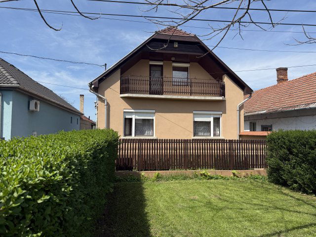 Eladó családi ház, Abaújszántón 41.9 M Ft, 3+1 szobás