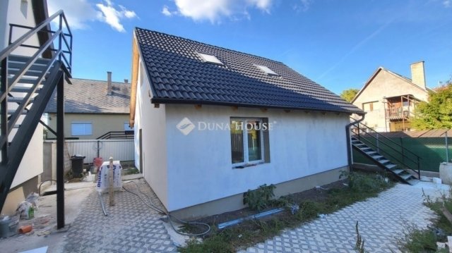 Eladó családi ház, Törökbálinton 169.9 M Ft, 5 szobás