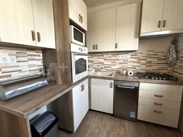 Kiadó téglalakás, albérlet, Szegeden 170 E Ft / hó, 2 szobás