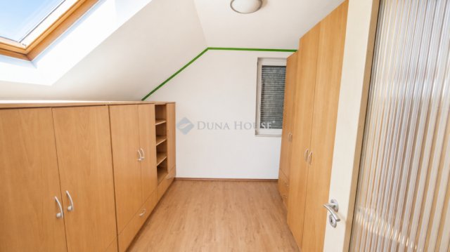 Eladó családi ház, Gödön 148 M Ft, 6 szobás