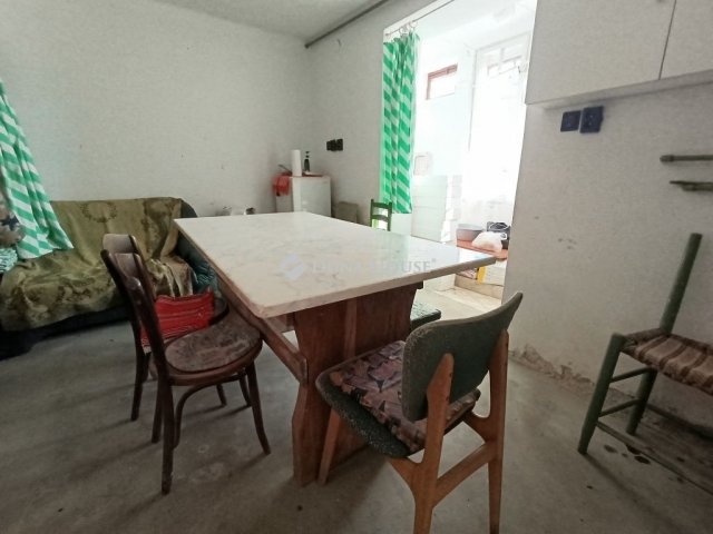 Eladó családi ház, Mohácson 4.9 M Ft, 2 szobás
