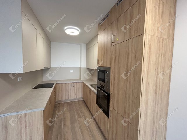 Kiadó téglalakás, albérlet, Győrött 304 E Ft / hó, 3 szobás