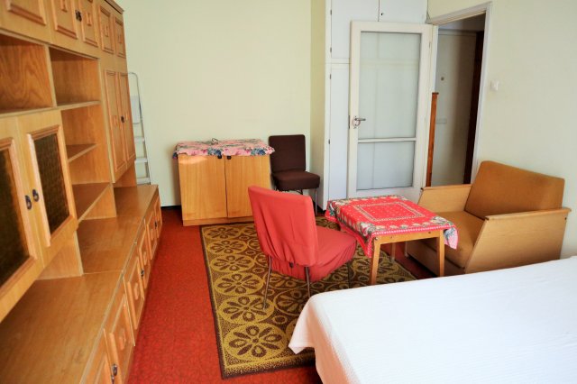 Kiadó panellakás, albérlet, Szegeden 100 E Ft / hó, 1 szobás