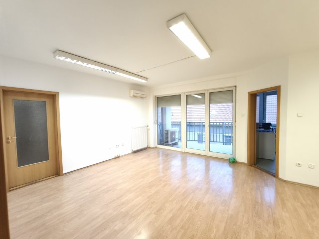 Kiadó iroda, Budapesten, XIV. kerületben 370 E Ft / hó, 3 szobás