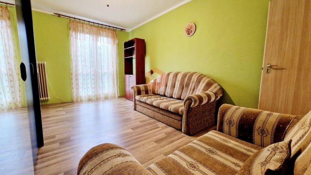 Kiadó panellakás, albérlet, Pécsett, Gosztonyi Gyula utcában