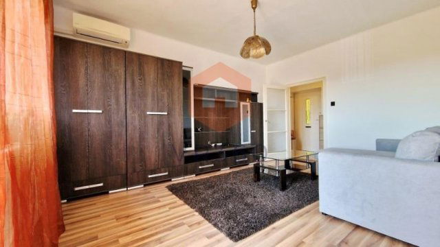 Kiadó téglalakás, albérlet, Pécsett, Pollack Mihály utcában